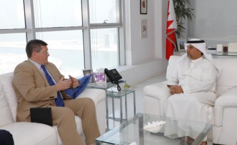 Ways to enhance Bahrain-UK relations in oil, environment discussed