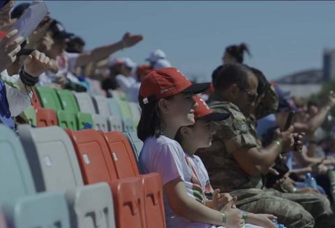 Martyr families, Karabakh war vets of Azerbaijan - honored guests at F-1 races in Baku