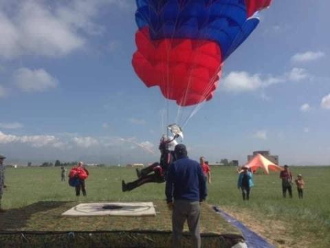 NATIONAL PARACHUTING CHAMPIONS SELECTED