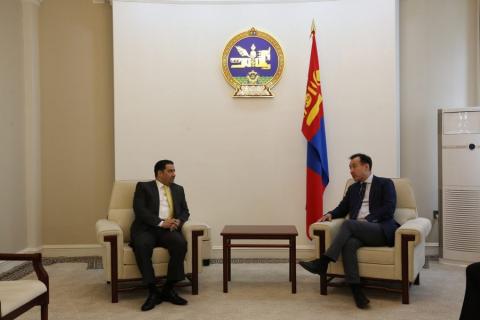 FOREIGN MINISTER RECEIVES AMBASSADOR OF KUWAIT