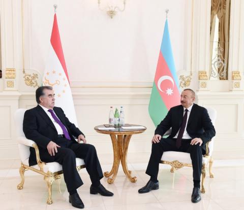Azerbaijani, Tajik presidents held one-on-one meeting