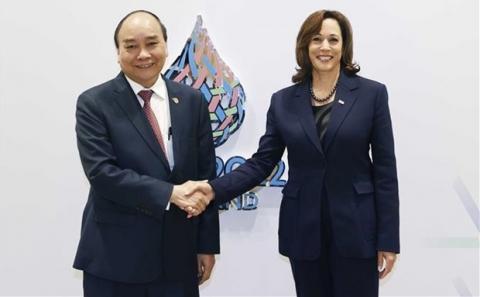 Vietnamese President meets US Vice President on APEC meeting sidelines