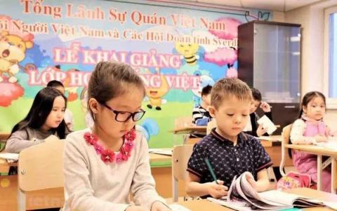 September 8 becomes annual day for honouring Vietnamese language
