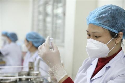 Vietnam records 12,012 new COVID-19 infections on April 18