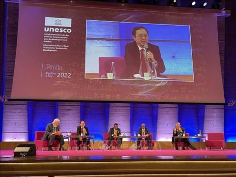 Vietnam seeks stronger science-technology cooperation with France, UNESCO, WIPO