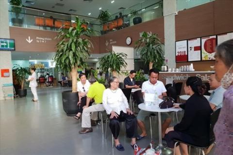 Vietnam faces shortage of qualified geriatric nurses