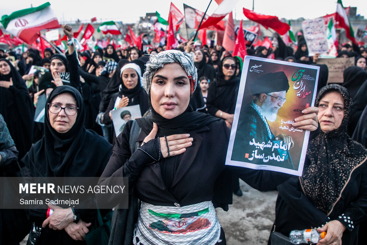 Farewell to the Martyred Leader of the Islamic Revolution at Tehran Mosalla