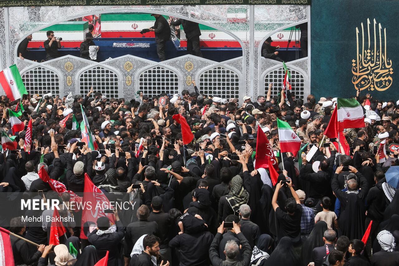Funeral Procession of the Martyred Leader of the Islamic Revolution in Qom