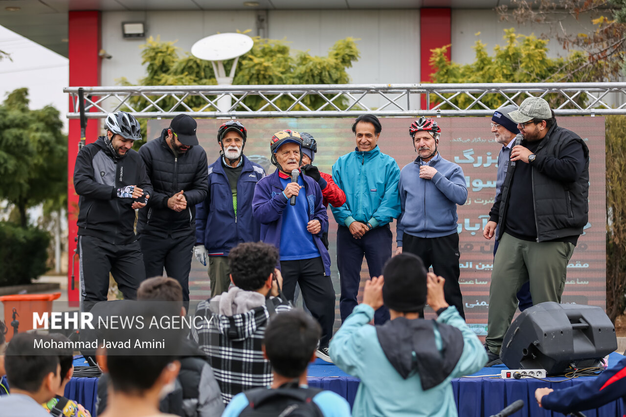 family cycling event in Qazvin