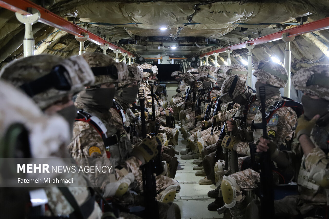 IRGC Special Forces airlifted to war game zone