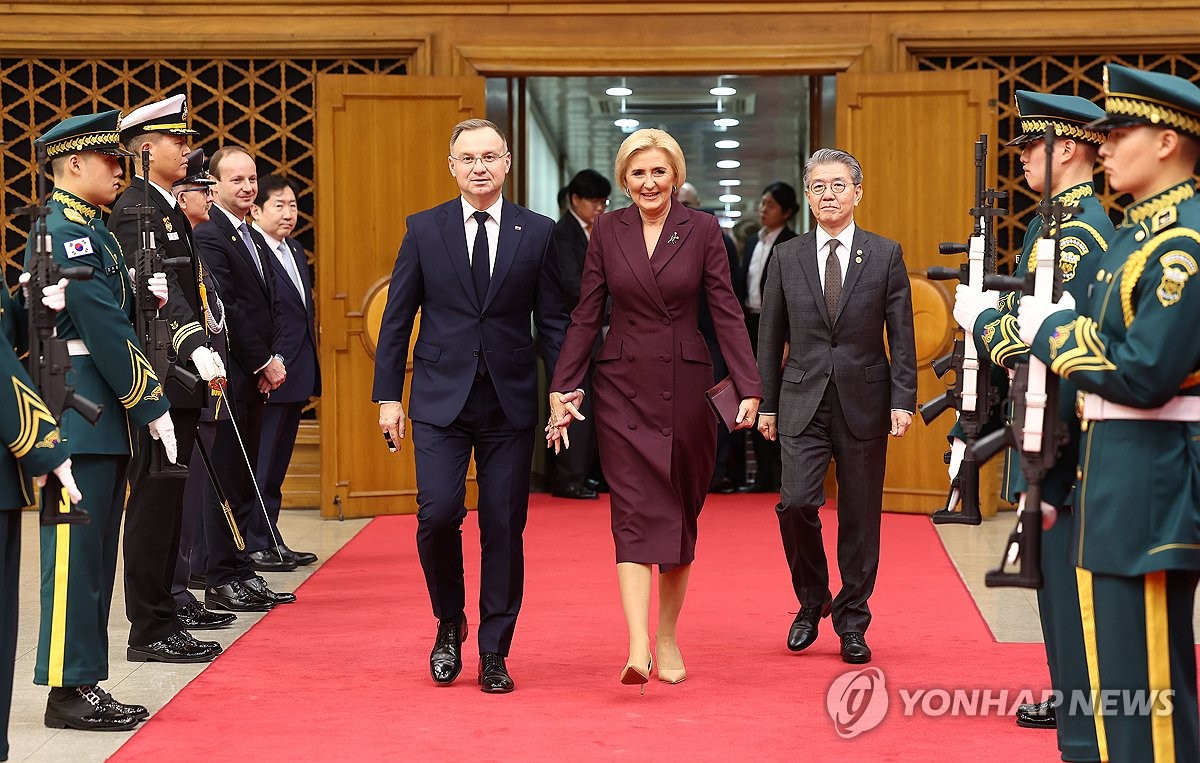 Polish president visits S. Korea