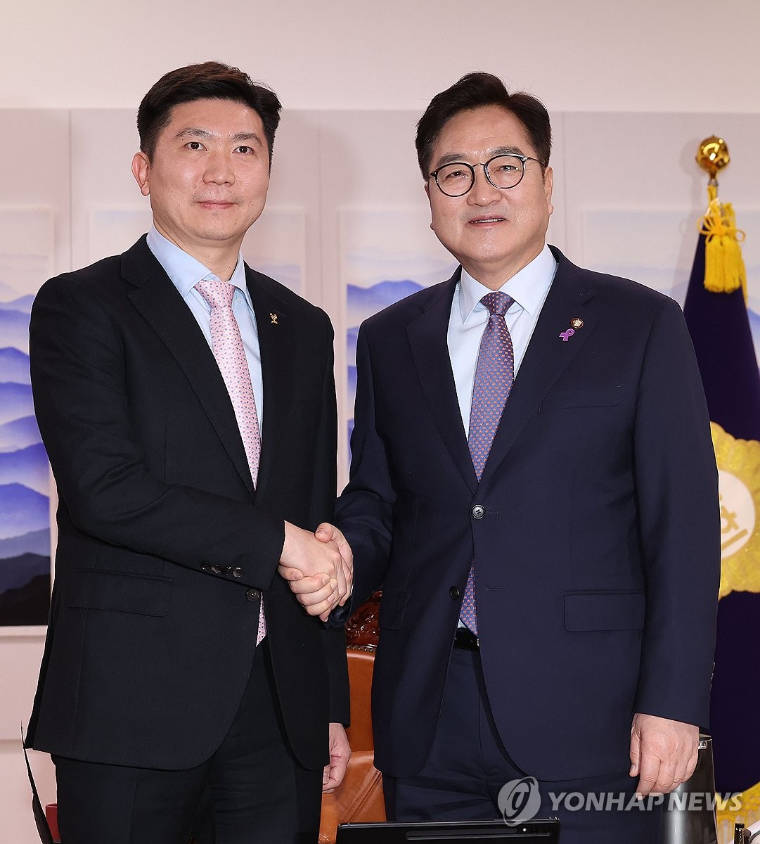 Parliamentary leader meets new S. Korean Olympic chief