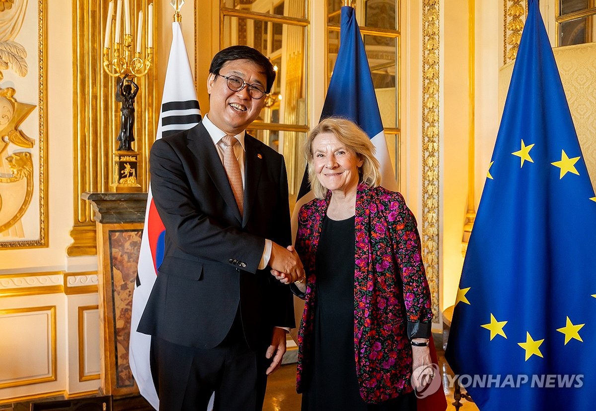Culture ministers of S. Korea, France meet