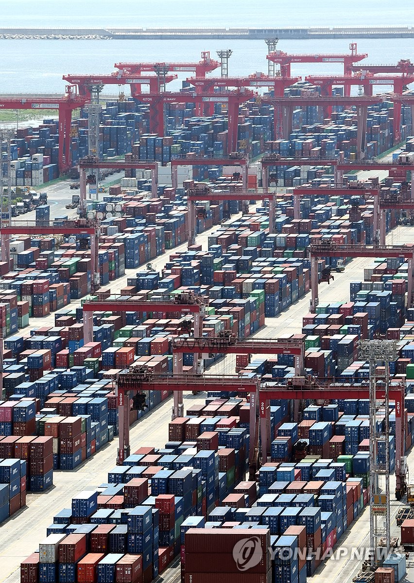 Shipping containers are stacked at a pier in South Korea's southeastern port city of Busan on Sept. 1, 2026. South Korea's exports surged 68.7 percent from a year earlier to US$98.25 billion in August, buoyed by strong semiconductor shipments, according to the Ministry of Trade, Industry and Resources. (Yonhap) (END)