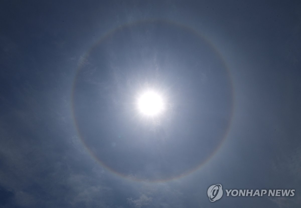 A halo is observed around the sun over Jeju on South Korea's largest island of the same name on Sept. 3, 2026. (Yonhap) (END)