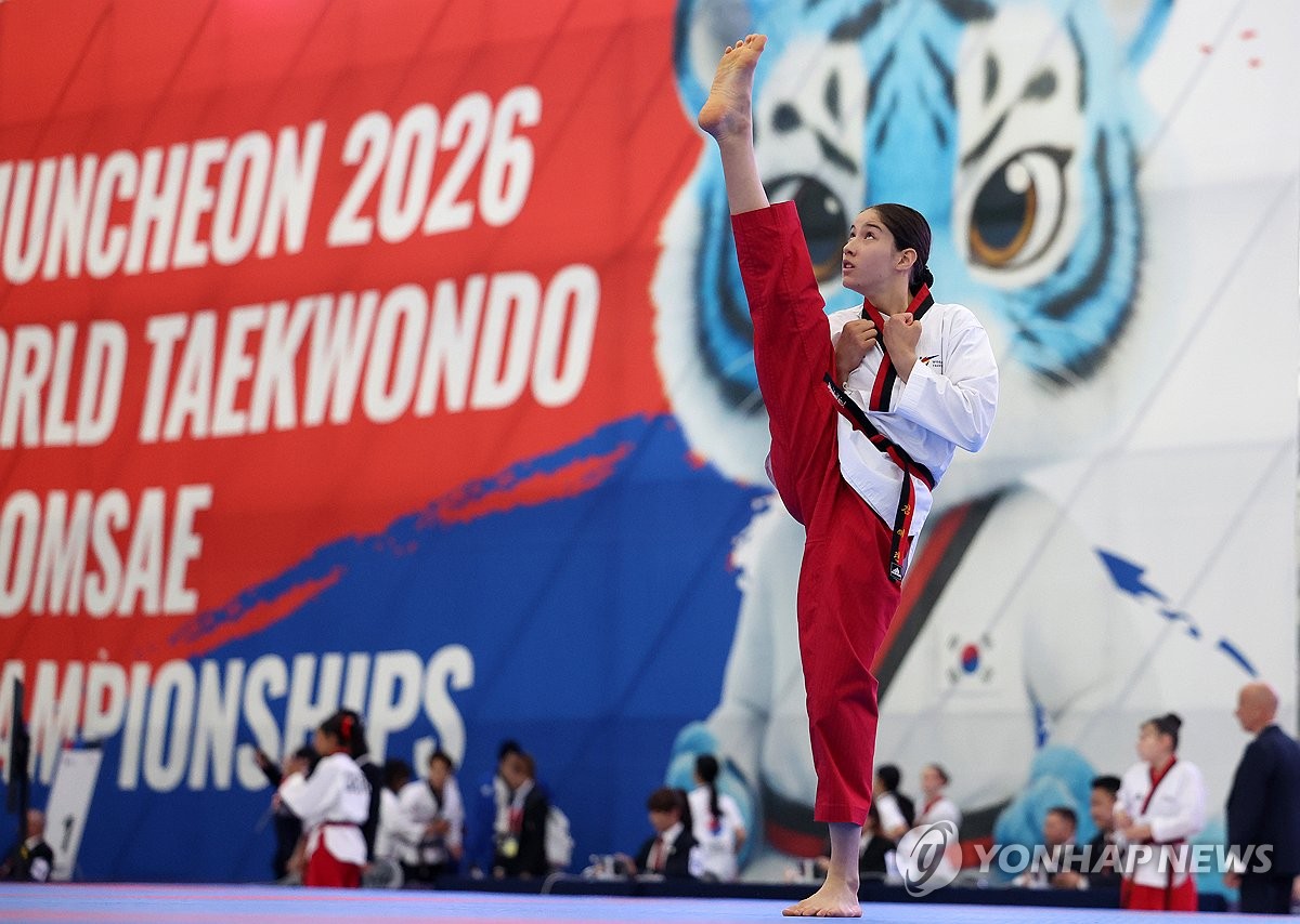 A practitioner from Belgium performs a kick at the World Taekwondo Poomsae Championships 2026 at the Songam Sports Town Air Dome in Chuncheon, the capital of South Korea's northeast province of Gangwon, on Sept. 16, 2026. Poomsae refers to a set of patterns of the Korean martial arts. (Yonhap) (END)