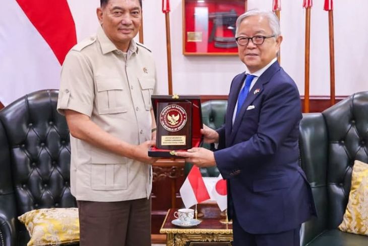 Indonesian Defense Minister and Japan Ambassador
