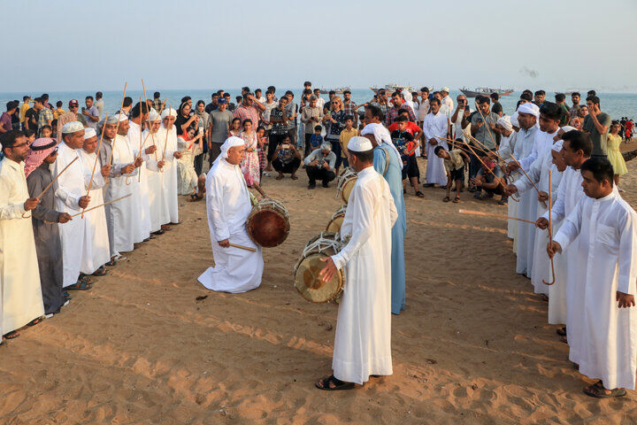 Iranian fishermen celebrate their bond with Persian Gulf at Nowruz-e Darya local ceremony