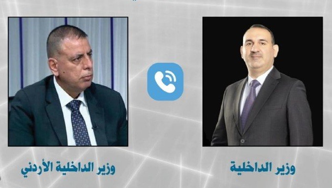 Iraqi Interior Minister, Yasser Al-Maliki (right) his Jordanian counterpart, Mazen Al-Faraya (left) 