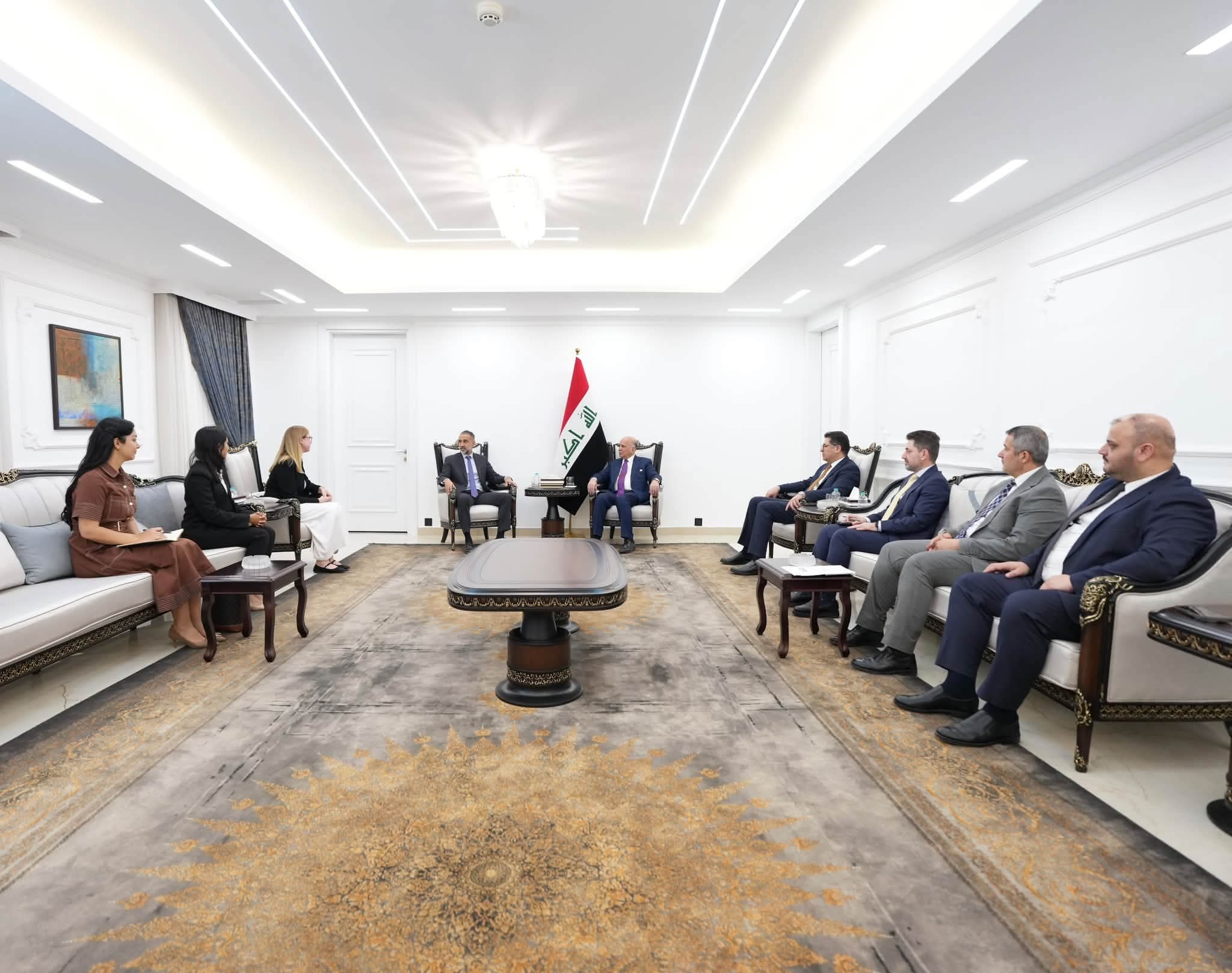 Iraqi Foreign Minister Fuad Hussein (right) British Ambassador to Iraq Irfan Siddiq and British Consul General in Erbil Holly Vere (left) 