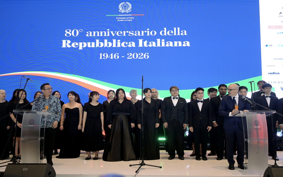 KUALA LUMPUR, June 4 -- Minister of Science, Technology and Innovation Datuk Chang Lih Kang (left) and Italian Ambassador to Malaysia Raffaele Langella during Italy’s 80th National Day celebration at Sentul Pavilion today.  -- fotoBERNAMA (2026) COPYRIGHT RESERVED