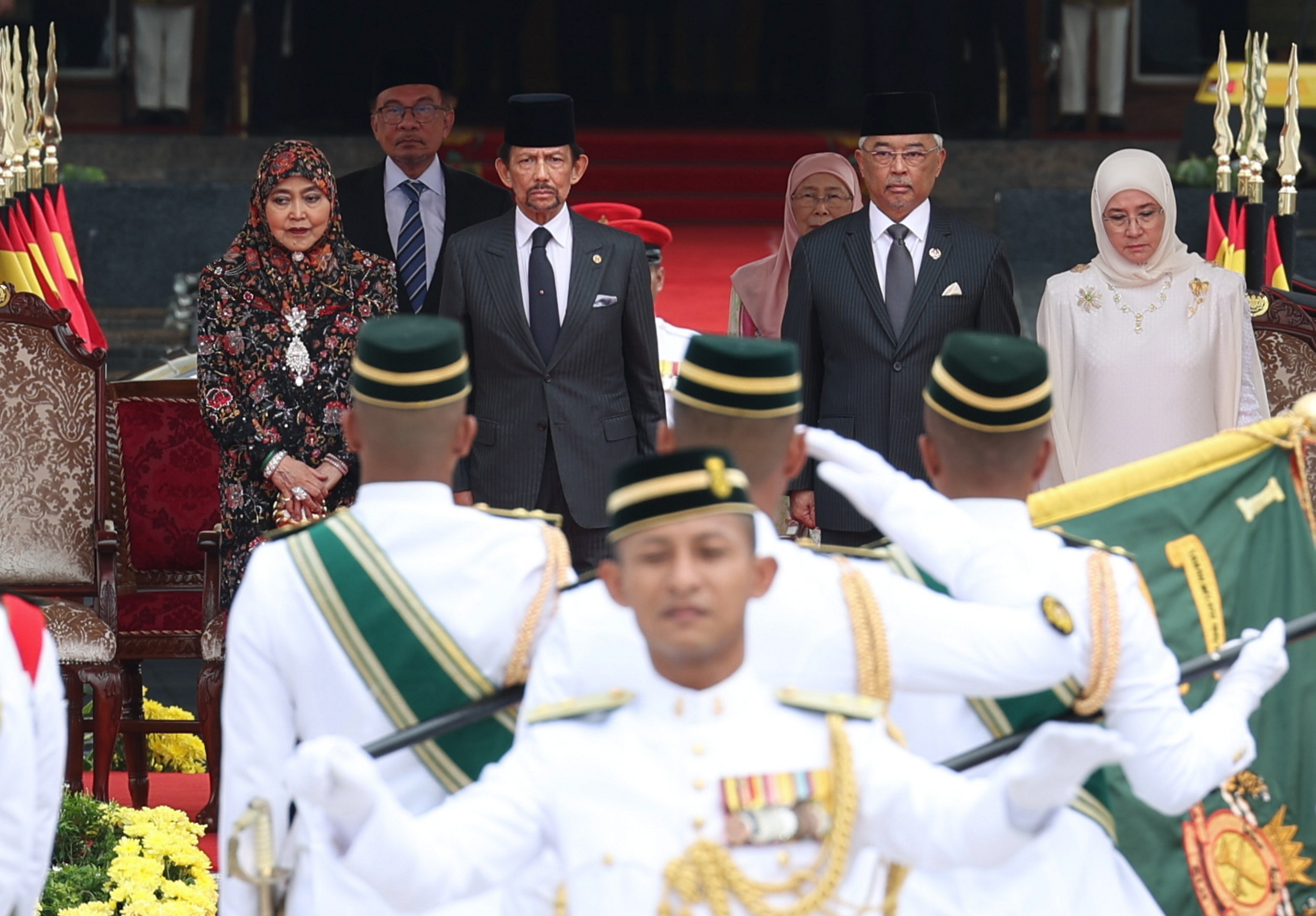 Brunei Sultan Accorded State Welcome at Malaysia's Istana Negara