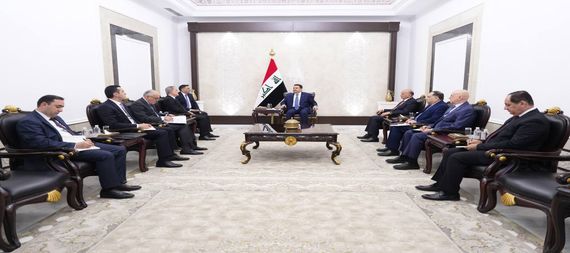 PM, Mohammed Shia Al-Sudani (center), Azerbaijani FM, Jeyhun Bayramov (left) 