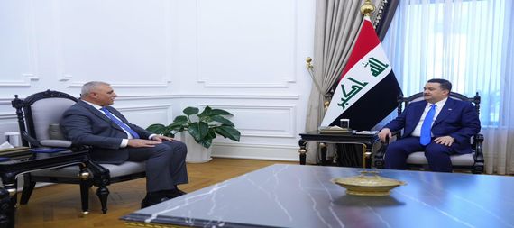 Prime Minister Mohammed Shia al-Sudani (right), the Director of Lebanese General Security, Hassan Choucair (left) 