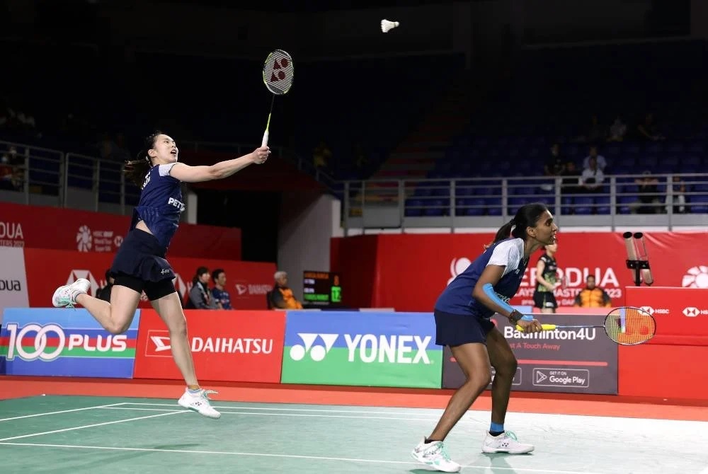 Malaysias Pearly Sets World Record For Fastest Badminton Smash 3697