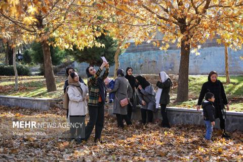 Autumn festival in Hamedan