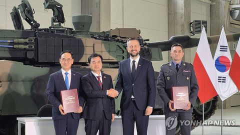 Poland signs $6.5 bln deal for K2 tanks