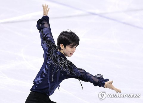 Figure skater Cha Jun-hwan performs short program