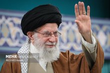 Leader donates 50 billion rials to free needy prisoners