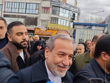 Araghchi hails people huge turnout to 22 Bahman rallies