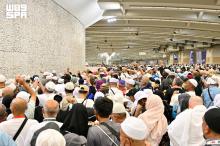 Pilgrims Complete Second Day of Tashreeq Jamarat Stoning