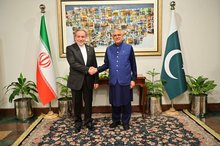 Foreign Minister Araqchi meets Pakistani counterpart to discuss regional stability, economic ties