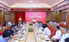 Politburo member, Secretary of the Party Central Committee and Chairman of the committee’s Commission for Information and Education Nguyen Trong Nghia speaks at the conference. (Photo: VNA)