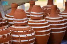 Najran Pottery: Ancient Craft Uses Valley Clay to Preserve Local Identity, Heritage