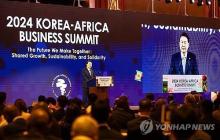 In this file photo, South Korean President Yoon Suk Yeol delivers a keynote speech during the 2024 Korea-Africa Business Summit at Lotte Hotel in Seoul on June 5, 2024. (Yonhap)