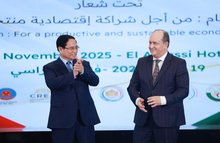 Vietnamese Prime Minister Pham Minh Chinh and his Algerian counterpart Sifi Ghrieb attend the Vietnam – Algeria economic forum in Algiers on November 19. (Photo: VNA)