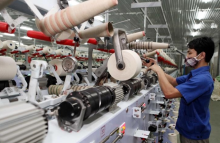 Nearly 70 per cent of businesses are optimistic about Việt Nam's economic growth over the next five years. (Photo: VNA)