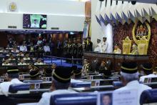 King of Malaysia Sultan Ibrahim graced the official opening of the First Meeting of the Third Session of the 15th Parliament, here Monday. This is the first Parliament opening ceremony by Sultan Ibrahim since being sworn in as the 17th Malaysia’s King on Jan 31. Also present was Queen of Malaysia Raja Zarith Sofiah.