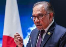 TOKYO, May 25 -- Malaysian Prime Minister  Anwar Ibrahim giving a speech entitled “A Feast of Civilisations: The Life and Mind of Toshihiko Izutsu” at East Research Building, Keio University here Friday.  -- fotoBERNAMA (2024) COPYRIGHT RESERVED