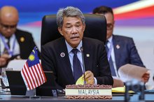-- fotoBERNAMA