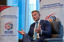 KUALA LUMPUR, July 9 — Norwegian Deputy Foreign Minister Andreas Motzfeldt Kravik speaks to Bernama on the sidelines of the 58th ASEAN Foreign Ministers’ Meeting and related meetings at the Kuala Lumpur Convention Centre today..  -- fotoBERNAMA (2025) COPYRIGHT RESERVED