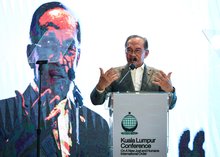 KUALA LUMPUR, Oct 14 -- Malaysia's Prime Minister Anwar Ibrahim delivers a keynote address at the Kuala Lumpur Conference “On a New, Just and Humane International Order” at the Asian International Arbitration Centre (AIAC) Tuesday.  -- fotoBERNAMA (2025) COPYRIGHT RESERVED