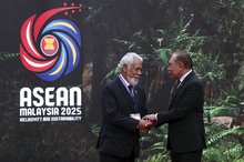 Malaysian PM, Anwar Ibrahim with Timor-Leste’s Prime Minister Kay Rala Xanana Gusmao