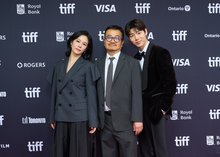 South Korean filmmaker Yeon Sang-ho (C) and actors Kim Hyun-joo (L) and Bae Hyun-sung attend the Toronto International Film Festival on Sept. 13, 2026, in this photo provided by Wowpoint and CJ ENM. (PHOTO NOT FOR SALE) (Yonhap)