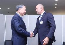 Party General Secretary and State President To Lam (L) and President of Bulgaria Rumen Radev (Photo: VNA)