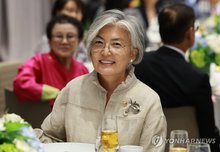 Former South Korean Foreign Minister Kang Kyung-wha, whom South Korean President Lee Jae Myung has appointed as South Korea's top envoy to the United States, takes part in the president's meeting with South Korean residents in Washington, D.C., on Aug. 24, 2025. Lee arrived in the U.S. capital earlier in the day for a three-day visit to attend a summit with U.S. President Donald Trump at the White House. (Yonhap)